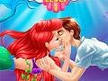 თამაშის Ariel And Prince Underwater Kissing