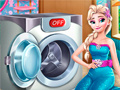 თამაშის Elsa Wash Clothes