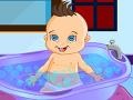 თამაშის Cute Baby Bathing